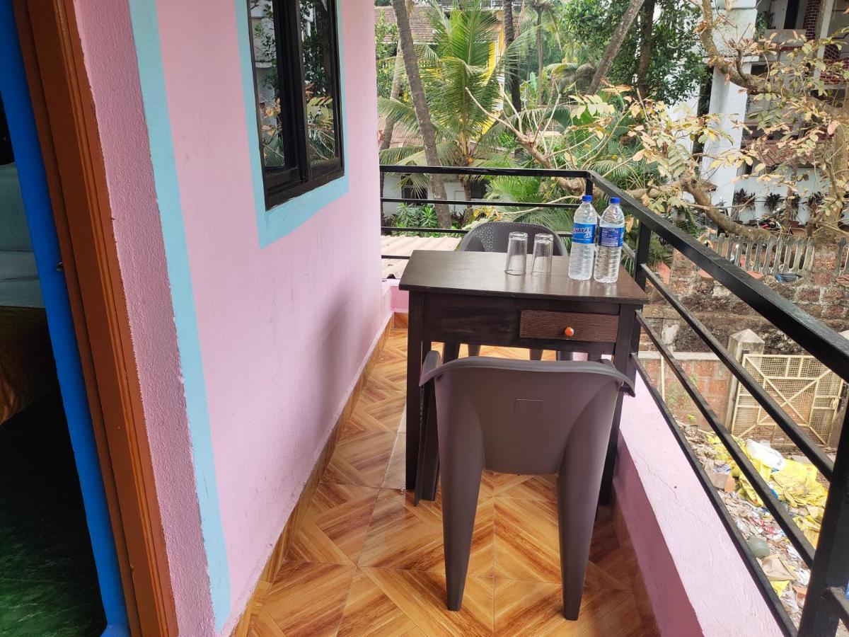 ホテルOm Baga Residency エクステリア 写真